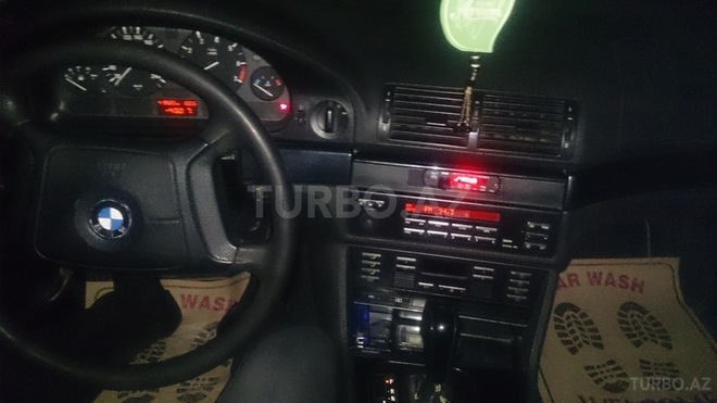 BMW 520 1997, 410,000 km - 0.2 л - Bakı