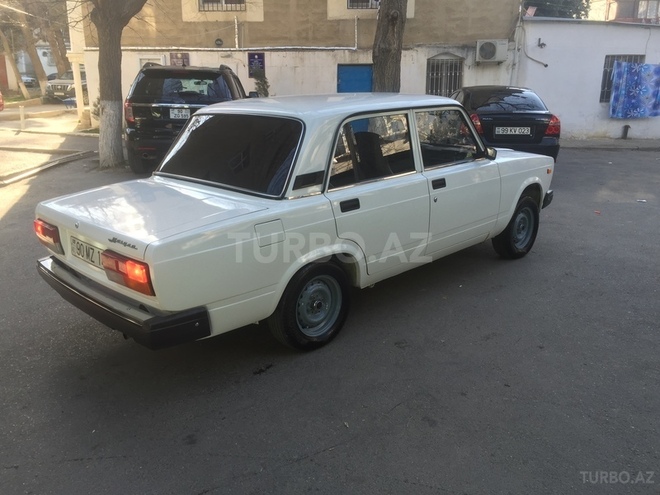 LADA (VAZ) 2107 2011, 140,000 km - 1.6 l - Bakı