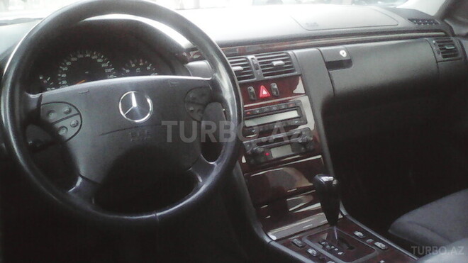 Mercedes E 200 2002, 200,000 km - 2.0 l - Bakı