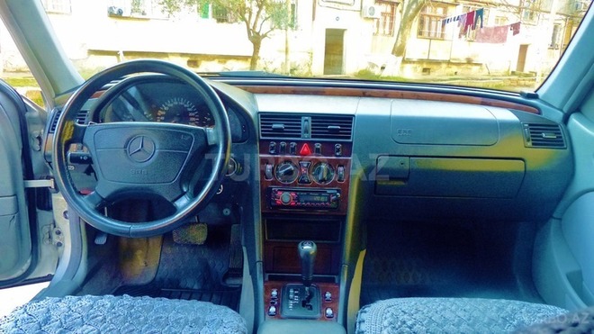 Mercedes C 240 1997, 250,000 km - 2.4 l - Bakı