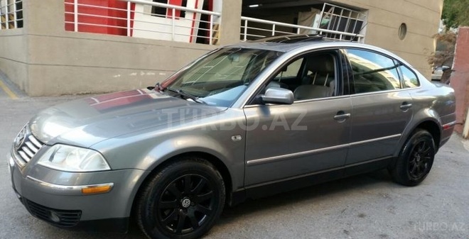 Volkswagen Passat 2004, 134,000 km - 1.8 l - Bakı