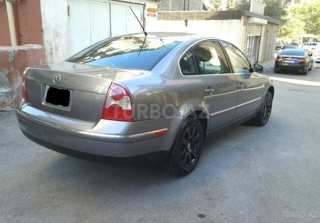 Volkswagen Passat 2004, 134,000 km - 1.8 l - Bakı