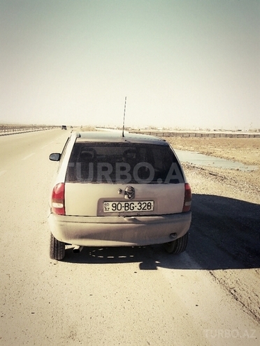 Opel Corsa 1995, 179,000 km - 1.4 l - Bakı