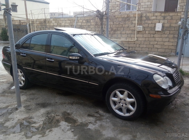 Mercedes C 240 2001, 292,000 km - 2.4 l - Bakı