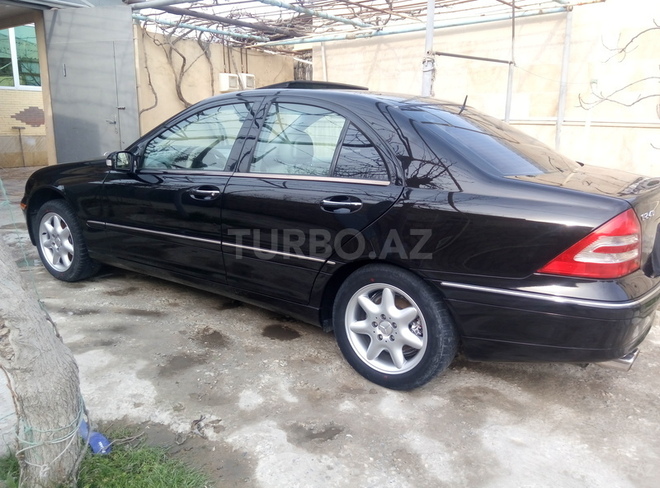 Mercedes C 240 2001, 292,000 km - 2.4 l - Bakı