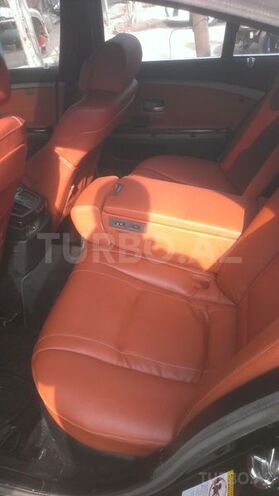 BMW 745 2001, 260,000 km - 4.4 l - Qusar