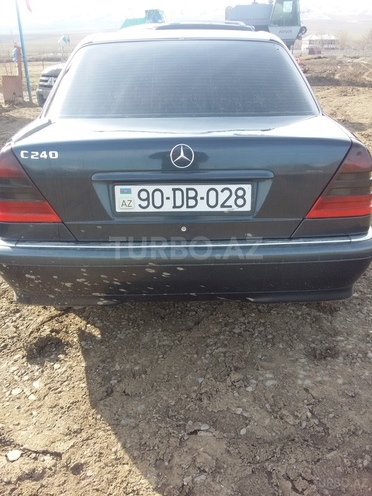 Mercedes C 240 1999, 285,000 km - 2.4 l - Mingəçevir
