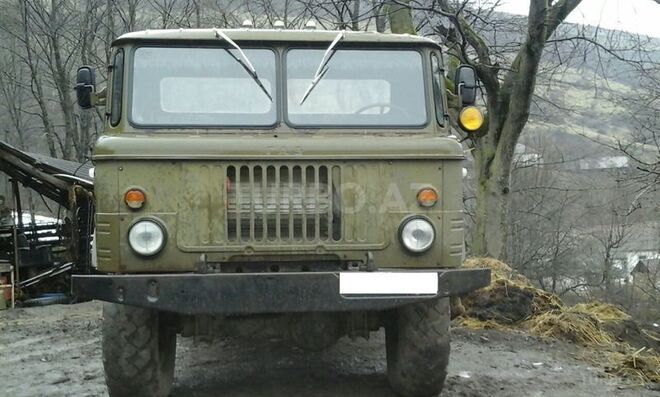 GAZ 66 1985, 100,000 km - 4.3 l - Lerik