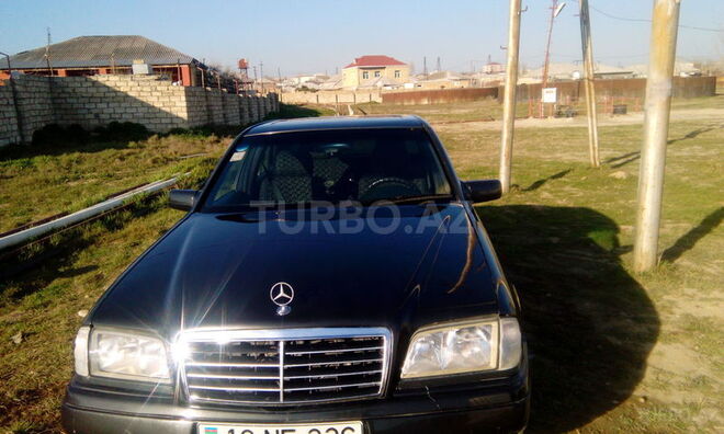 Mercedes C 220 1995, 300,000 km - 2.2 л - Bakı