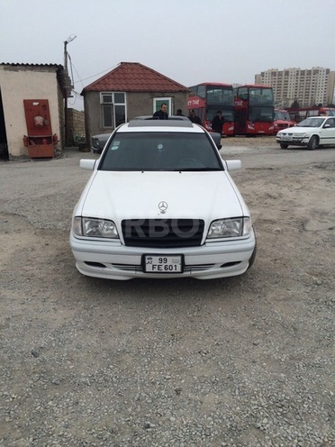 Mercedes C 200 2000, 91,000 km - 2.0 l - Bakı