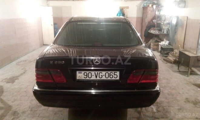 Mercedes E 280 1998, 255,000 km - 2.8 l - Sumqayıt