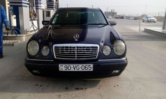 Mercedes E 280 1998, 255,000 km - 2.8 l - Sumqayıt