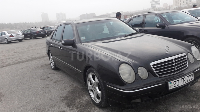 Mercedes E 320 1999, 280,000 km - 3.2 l - Bakı