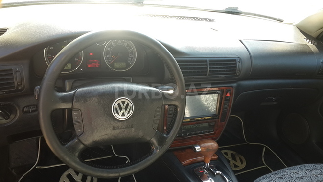 Volkswagen Passat 2002, 220,000 km - 2.8 l - Bakı