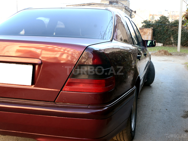 Mercedes C 240 1999, 285,000 km - 2.4 l - Sumqayıt