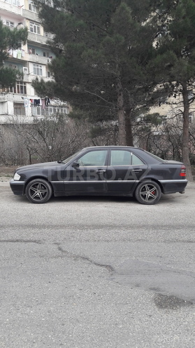 Mercedes C 230 1999, 196,000 km - 2.3 l - Bakı