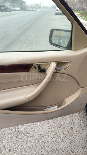 Mercedes C 230 1999, 196,000 km - 2.3 l - Bakı