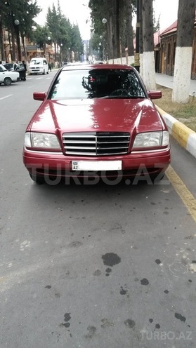 Mercedes C 180 1995, 211,000 km - 1.8 l - Zaqatala