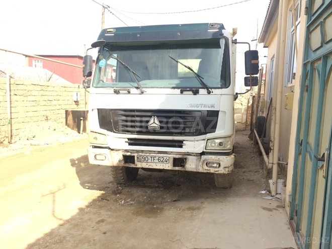 HOWO Sinotruk 2008, 273,000 km - 10.0 л - Bakı