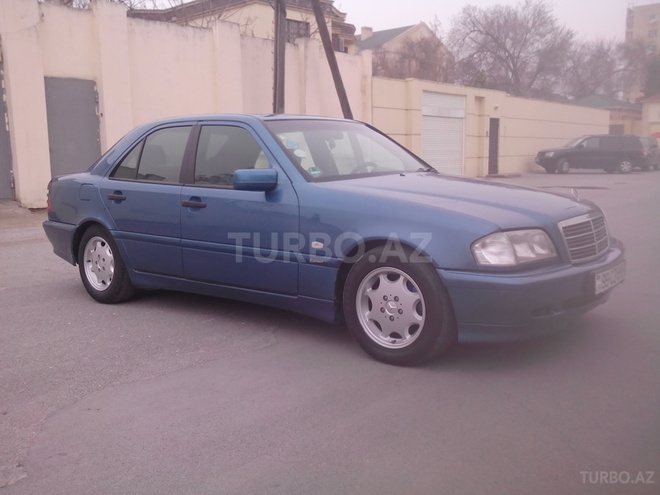 Mercedes C 220 1998, 300,000 km - 2.2 л - Bakı