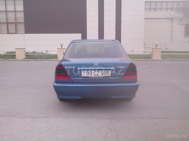 Mercedes C 220 1998, 300,000 km - 2.2 л - Bakı
