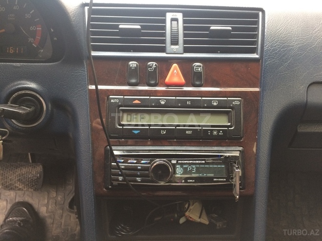Mercedes C 200 1998, 259,000 km - 2.0 l - Bakı