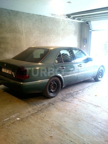 Mercedes C 180 1994, 300,000 km - 1.8 л - Bakı