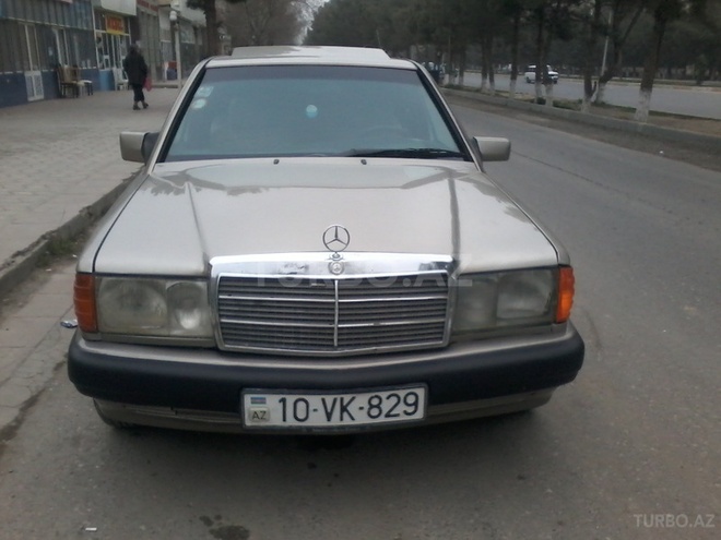 Mercedes 190 1991, 367,000 km - 2.3 l - Sumqayıt