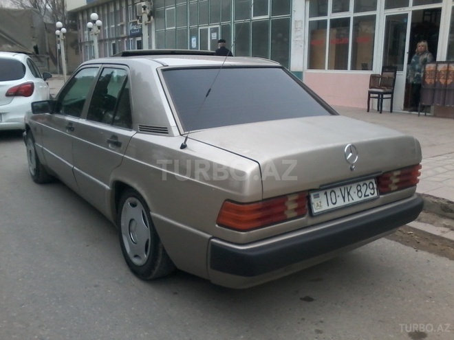 Mercedes 190 1991, 367,000 km - 2.3 l - Sumqayıt