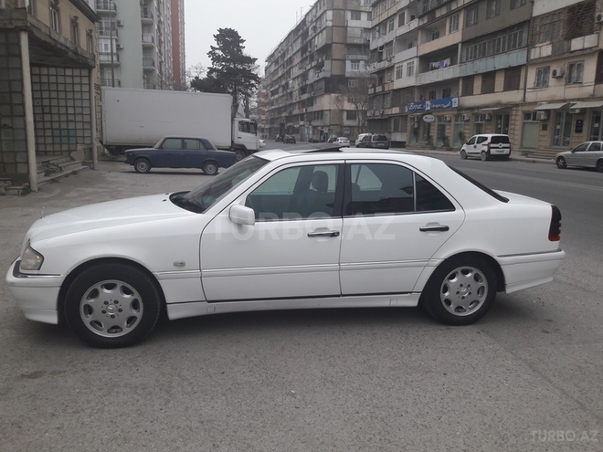 Mercedes C 220 1998, 379,000 km - 2.2 л - Bakı