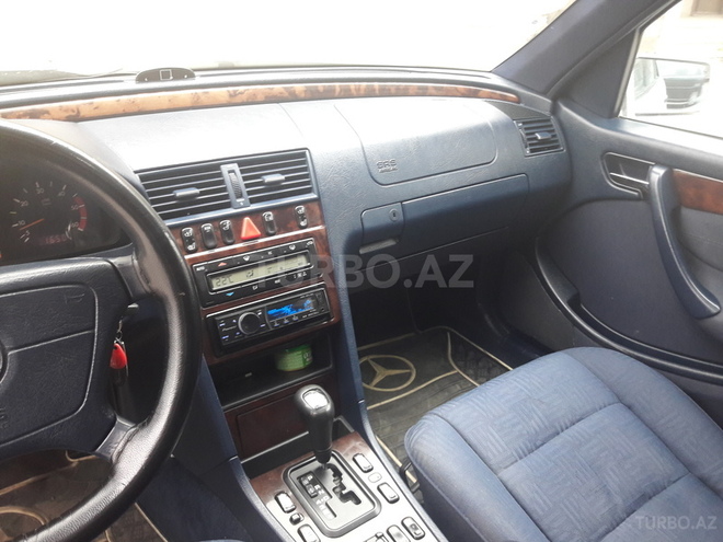 Mercedes C 220 1998, 379,000 km - 2.2 л - Bakı