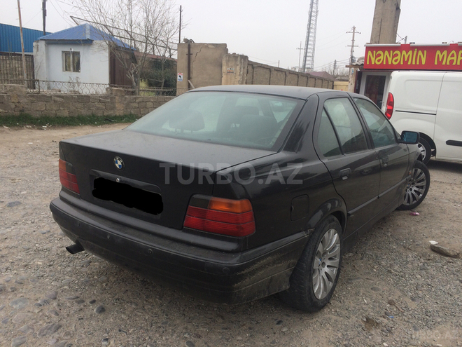BMW 320 1995, 175,000 km - 2.0 л - Bakı