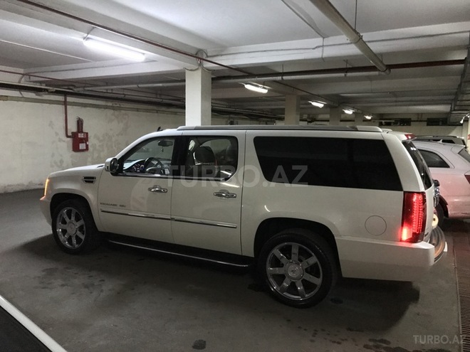 Cadillac Escalade 2011, 63,000 km - 6.2 l - Bakı