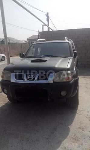 Nissan Navara 2005, 290,000 km - 2.5 l - Bakı