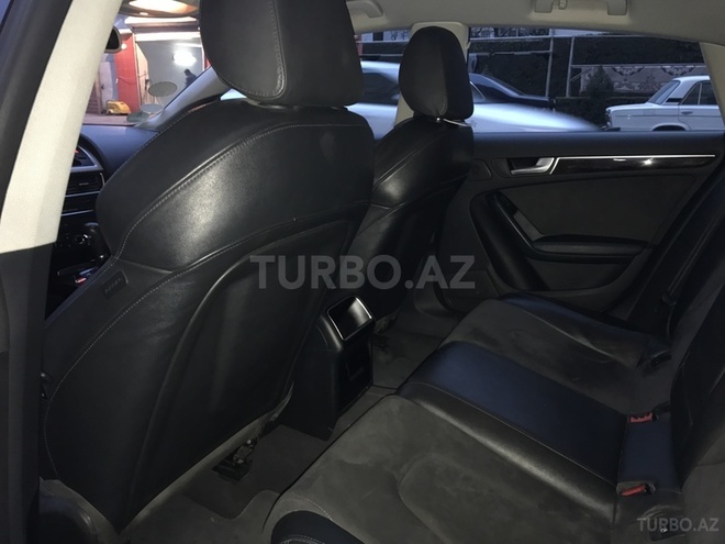 Audi A5 2011, 112,000 km - 3.2 l - Bakı