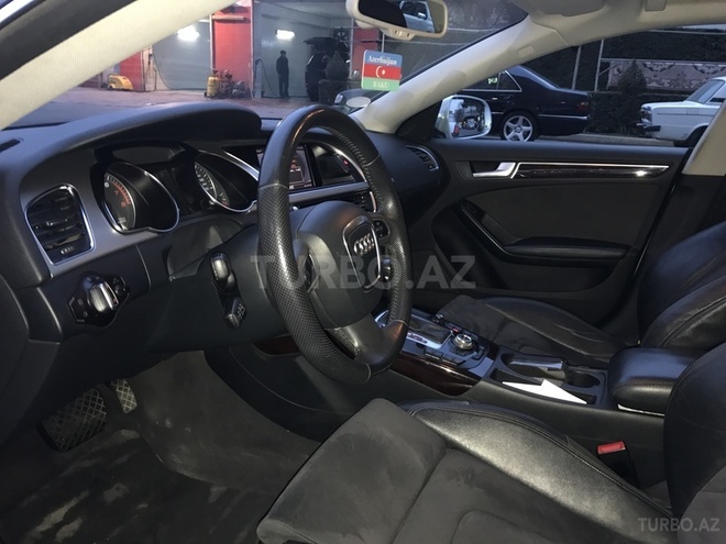 Audi A5 2011, 112,000 km - 3.2 l - Bakı