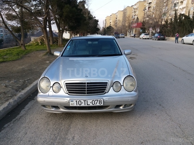 Mercedes E 280 2001, 190,000 km - 2.8 l - Bakı
