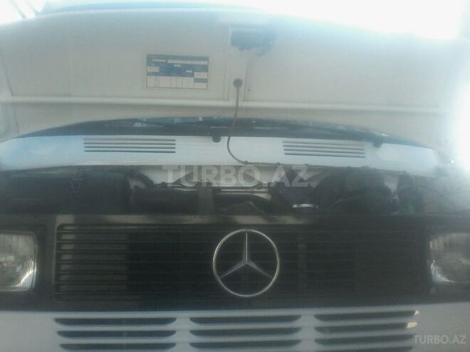 Mercedes 208 D 1995, 190,000 km - 2.3 l - Şirvan