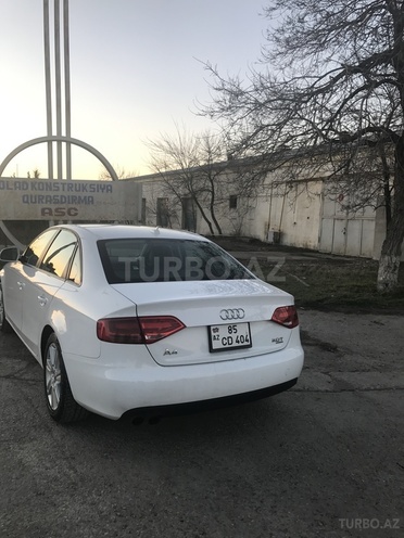 Audi A4 2009, 153,000 km - 2.0 l - Bakı