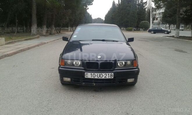 BMW 318 1992, 193,000 km - 1.8 l - Sumqayıt
