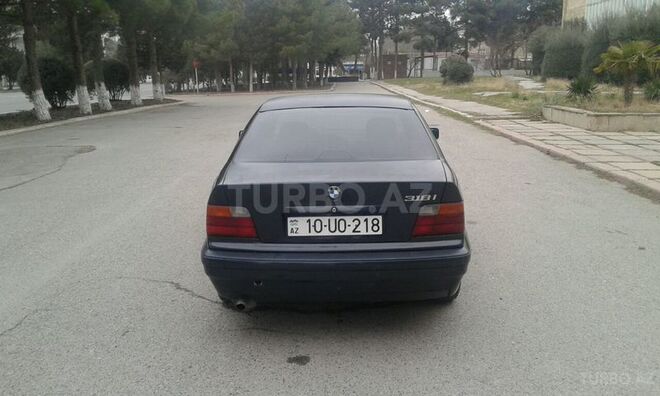 BMW 318 1992, 193,000 km - 1.8 l - Sumqayıt