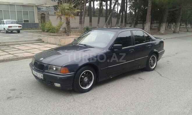 BMW 318 1992, 193,000 km - 1.8 l - Sumqayıt