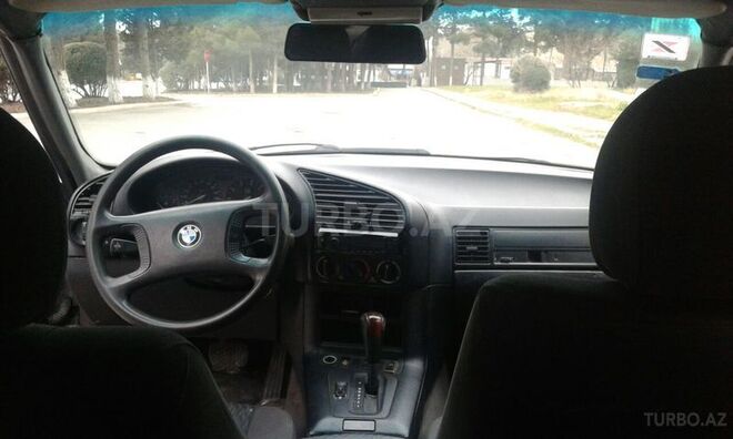 BMW 318 1992, 193,000 km - 1.8 l - Sumqayıt