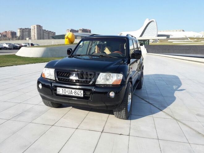 Mitsubishi Pajero 2003, 270,000 km - 3.5 л - Bakı