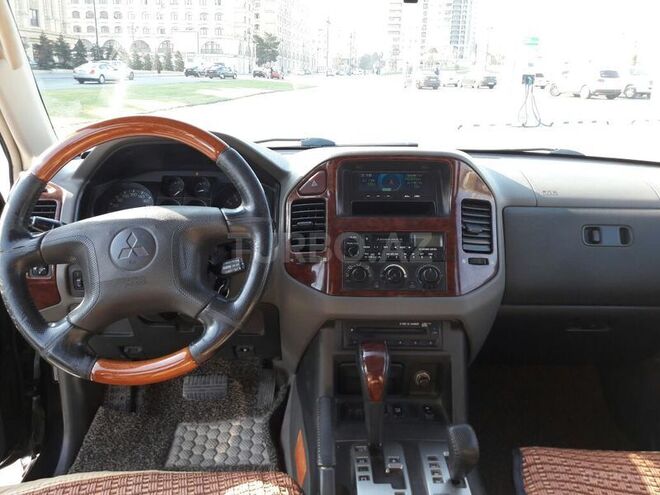 Mitsubishi Pajero 2003, 270,000 km - 3.5 л - Bakı
