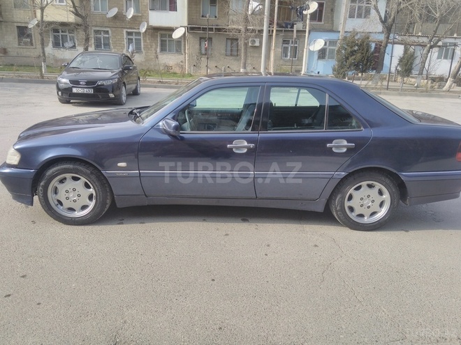 Mercedes C 240 1999, 320,000 km - 2.4 l - Bakı