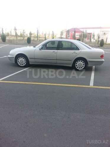 Mercedes E 200 2000, 218,118 km - 2.0 l - Gəncə