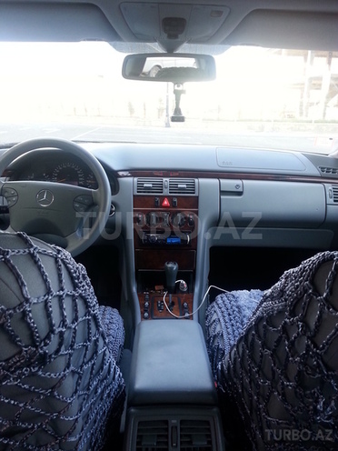 Mercedes E 200 2000, 218,118 km - 2.0 l - Gəncə