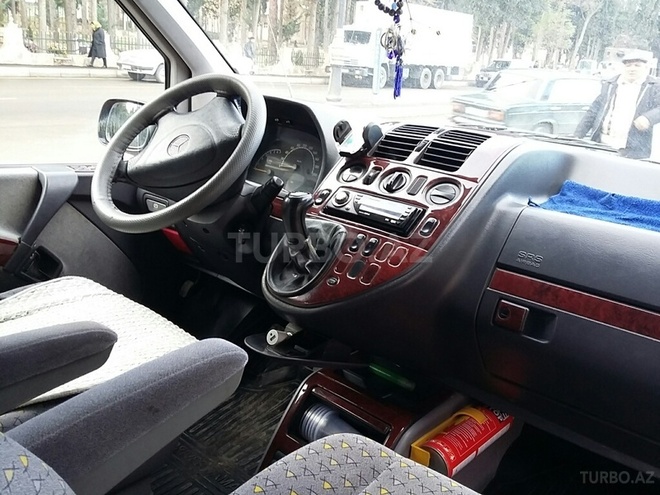 Mercedes Vito 1999, 340,000 km - 2.2 l - Tovuz