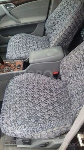 Mercedes E 220 2000, 305,000 km - 2.2 l - Quba